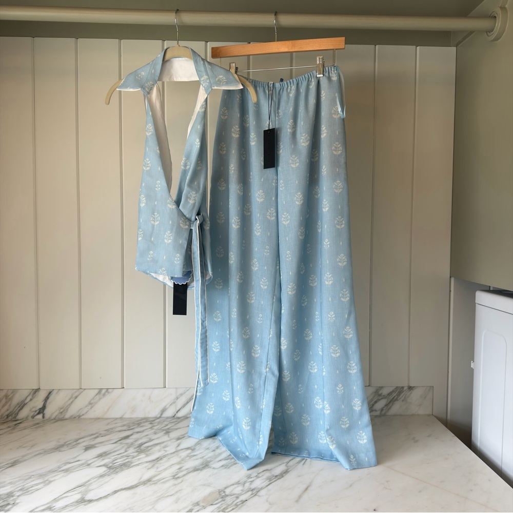 Light Blue Floral Wide-Leg Pants & Tie-Front Top Set